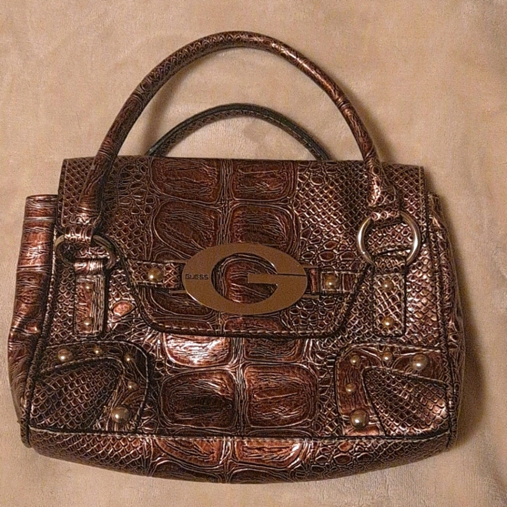 GUESS purse - Picture 2 of 4